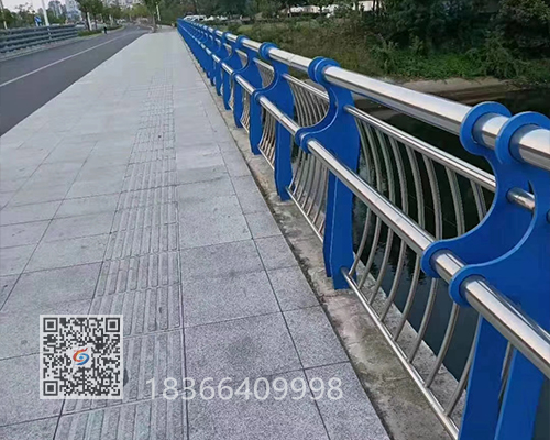 不銹鋼復合管橋梁護欄